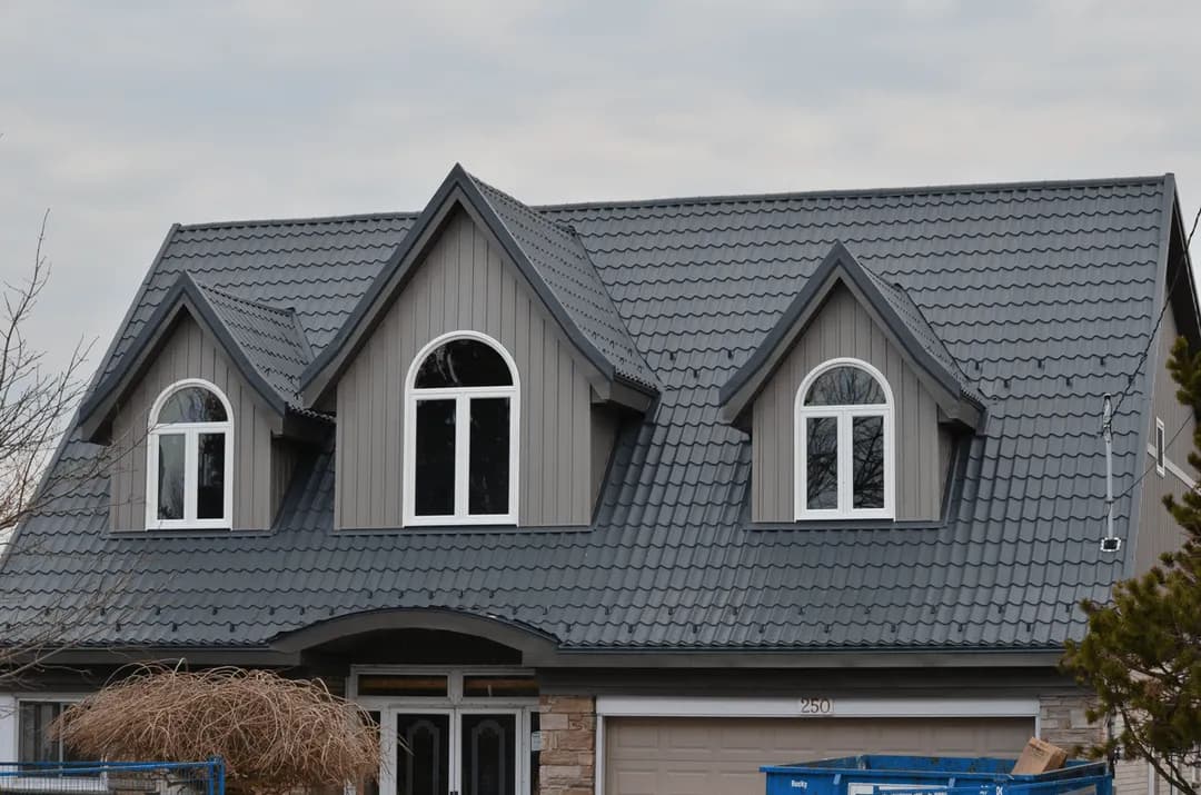 Decora metal roof in Mississauga, ON
